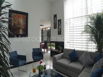 Casa de 4 alcobas en venta en Camino De Arrayanes, Bogotá, 200 m² · foto 4 de 19