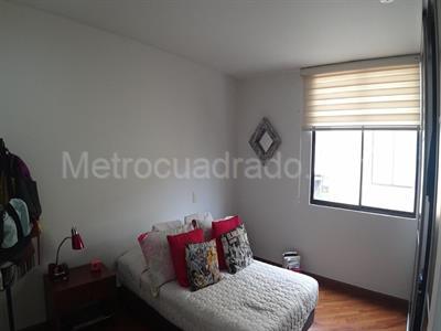 Casa de 4 alcobas en venta en Camino De Arrayanes, Bogotá, 200 m² · foto 9 de 19