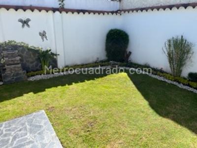 Casa de 4 alcobas en venta en Malibu Reservado, Bogotá, 226 m² · foto 4 de 20
