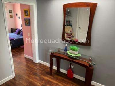 Casa de 4 alcobas en venta en Malibu Reservado, Bogotá, 226 m² · foto 13 de 20