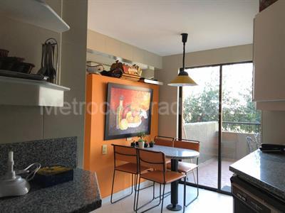 Apartamento de 3 alcobas en venta en Usaquen Cerros, Bogotá, 220 m² · foto 11 de 19