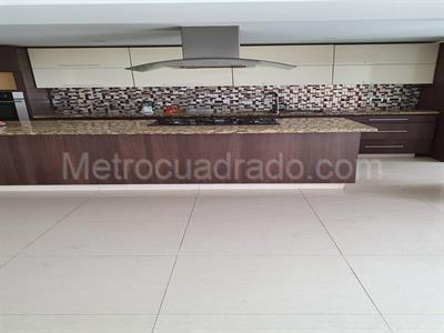 Casa de 4 alcobas en venta en Villa Magdala Usaquen, Bogotá, 298 m² · foto 6 de 6