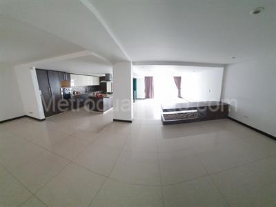 Casa de 4 alcobas en venta en Villa Magdala Usaquen, Bogotá, 298 m² · foto 3 de 6