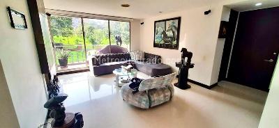 Apartamento de 3 alcobas en venta en Gratamira Campestre, Bogotá, 145 m² · foto 2 de 20