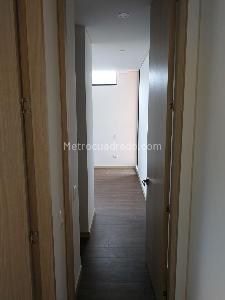 Apartamento en venta en Santa Barbara Oriental, Bogotá · foto 7 de 20