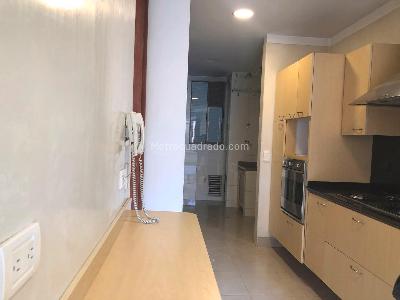 Apartamento de 3 alcobas en venta en Chico Reservado, Bogotá, 176 m² · foto 8 de 17