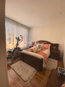 Apartamento de 3 alcobas en venta en Chico Navarra, Bogotá, 180 m² · foto 2 de 6