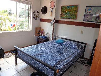 Casa de 4 alcobas en venta en Cañaveral, Floridablanca, 202 m² · foto 14 de 20