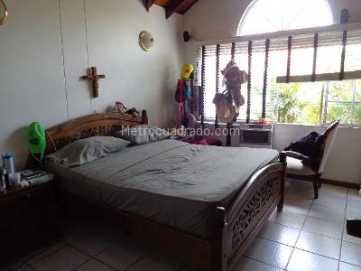 Casa de 4 alcobas en venta en Cañaveral, Floridablanca, 202 m² · foto 11 de 20