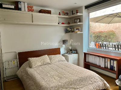 Apartamento de 3 alcobas en venta en Los Rosales, Bogotá, 210 m² · foto 13 de 17