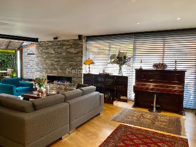 Apartamento de 3 alcobas en venta en Los Rosales, Bogotá, 210 m² · foto 5 de 17