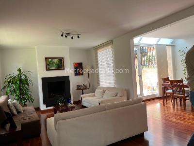 Casa de 3 alcobas en venta en Belmira Country, Bogotá, 220 m² · foto 5 de 20