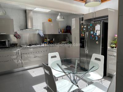 Casa de 3 alcobas en venta en Belmira Country, Bogotá, 220 m² · foto 9 de 20