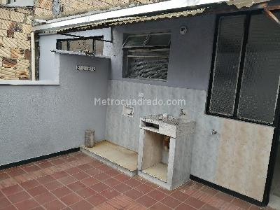 Casa de 4 alcobas en venta en Santa Helena, Bogotá, 182 m² · foto 11 de 18