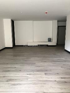 Apartamento de 3 alcobas en venta en Rincon Santa Paula, Bogotá, 199 m² · foto 2 de 18
