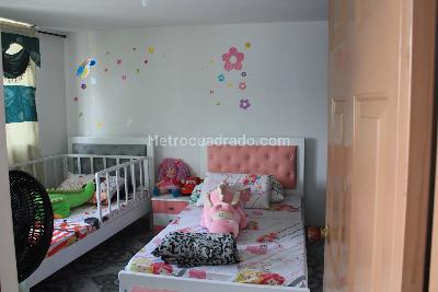Casa de 5 alcobas en venta en Bucaramanga, Bucaramanga, 250 m² · foto 4 de 9