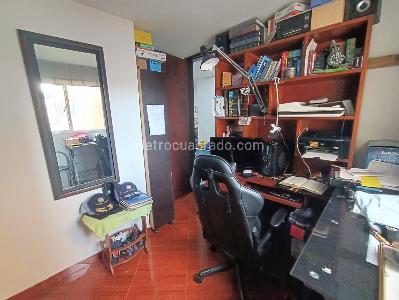 Casa de 3 alcobas en venta en Salitre Greco, Bogotá, 250 m² · foto 6 de 16
