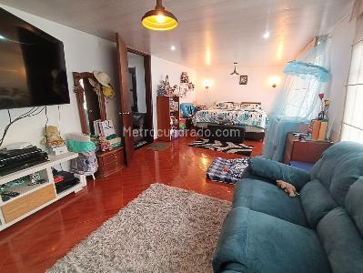 Casa de 3 alcobas en venta en Salitre Greco, Bogotá, 250 m² · foto 9 de 16