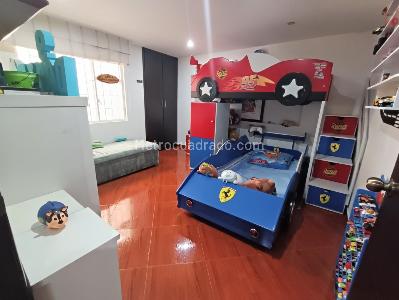 Casa de 3 alcobas en venta en Salitre Greco, Bogotá, 250 m² · foto 12 de 16
