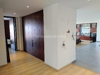 Apartamento de 3 alcobas en venta en Nogal Rosales, Bogotá, 330 m² · foto 4 de 20
