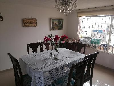 Casa de 4 alcobas en venta en Modelia Occidental, Bogotá, 200 m² · foto 3 de 19
