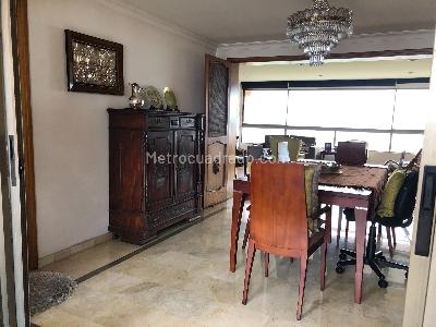 Apartamento de 3 alcobas en venta en Poblado Los Balsos, Medellín, 204 m² · foto 6 de 20