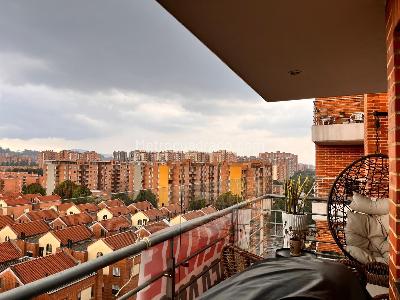 Apartamento de 3 alcobas en venta en Mazuren Colina, Bogotá, 126 m² · foto 2 de 19
