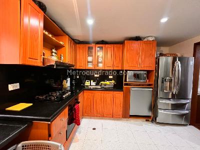 Apartamento de 3 alcobas en venta en Mazuren Colina, Bogotá, 126 m² · foto 6 de 19