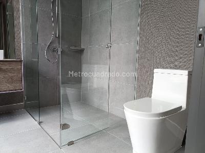 Apartamento de 3 alcobas en venta en Parque Del Virrey, Bogotá, 237 m² · foto 12 de 20