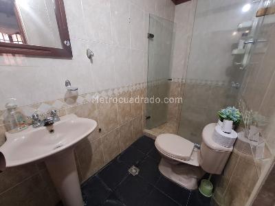 Casa de 5 alcobas en venta en Altos De Pan De Azucar, Bucaramanga, 360 m² · foto 12 de 20