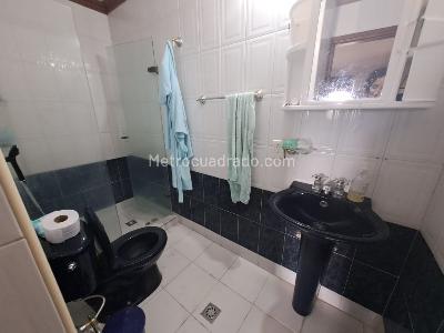 Casa de 5 alcobas en venta en Altos De Pan De Azucar, Bucaramanga, 360 m² · foto 14 de 20