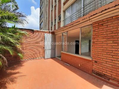 Apartamento de 3 alcobas en venta en Cabecera Del Llano, Bucaramanga, 200 m² · foto 3 de 10