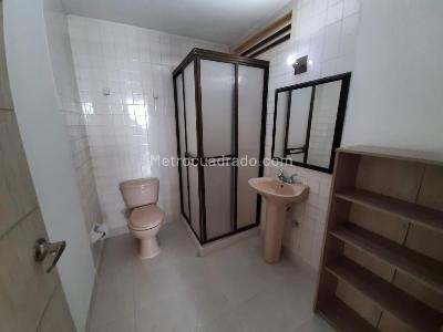Apartamento de 3 alcobas en venta en Cabecera Del Llano, Bucaramanga, 200 m² · foto 4 de 10