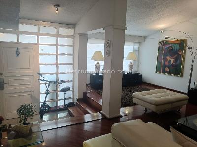 Casa de 3 alcobas en venta en La Calleja Alcala, Bogotá, 198 m² · foto 2 de 11