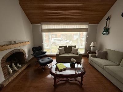Casa de 5 alcobas en venta en Cedritos Nuevo Country, Bogotá, 230 m² · foto 3 de 20