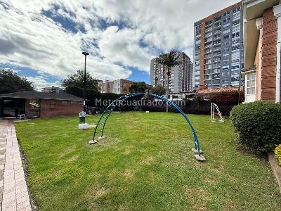 Casa de 5 alcobas en venta en Cedritos Nuevo Country, Bogotá, 230 m² · foto 20 de 20