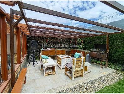 Casa en venta en San Jose De Bavaria, Bogotá · foto 18 de 19