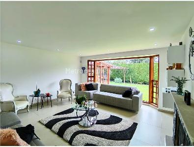 Casa en venta en San Jose De Bavaria, Bogotá · foto 2 de 19