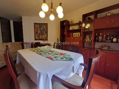 Apartamento de 3 alcobas en venta en Gilmar Torres De San Lucas, Bogotá, 172 m² · foto 5 de 18