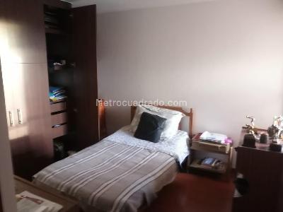 Apartamento de 2 alcobas en venta en Popular Modelo, Bogotá, 69 m² · foto 12 de 17