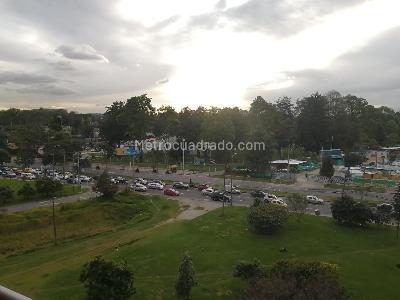 Apartamento de 2 alcobas en venta en Popular Modelo, Bogotá, 69 m² · foto 3 de 17