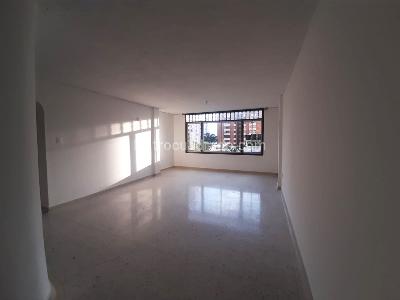 Apartamento de 4 alcobas en venta en Cabecera Del Llano, Bucaramanga, 123 m² · foto 4 de 18