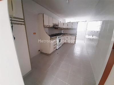Apartamento de 4 alcobas en venta en Cabecera Del Llano, Bucaramanga, 123 m² · foto 6 de 18