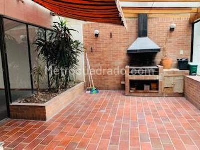 Apartamento de 2 alcobas en venta en Chico, Bogotá, 180 m² · foto 16 de 20