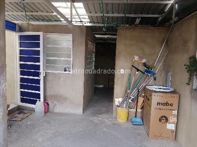 Casa de 5 alcobas en venta en La Cofradia Fontibon, Bogotá, 231 m² · foto 14 de 16