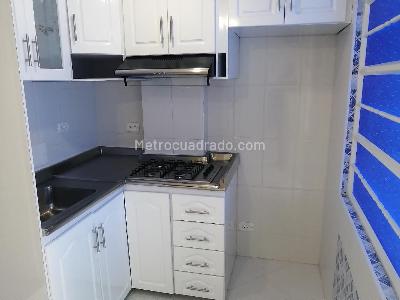 Casa de 5 alcobas en venta en La Cofradia Fontibon, Bogotá, 231 m² · foto 4 de 16