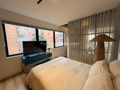 Apartaestudio en venta en El Refugio, Bogotá, 50 m² · foto 7 de 10