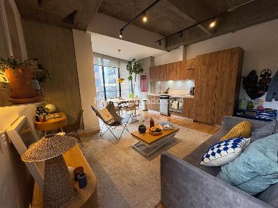 Apartaestudio en venta en El Refugio, Bogotá, 50 m² · foto 2 de 10