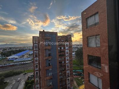 Apartamento en venta en Ciudad Salitre Suroriental, Bogotá · foto 2 de 16