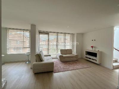 Apartamento de 3 alcobas en venta en Cantalejo Sec Alejandria, Bogotá, 128 m² · foto 2 de 15